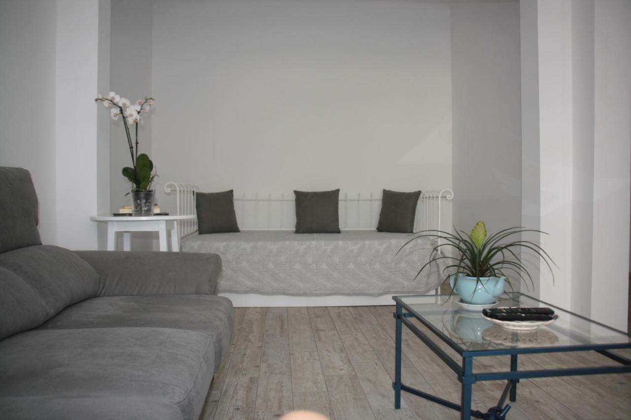 House Of Orchids With Patio Apartment Vila Real de Santo Antonio Bagian luar foto